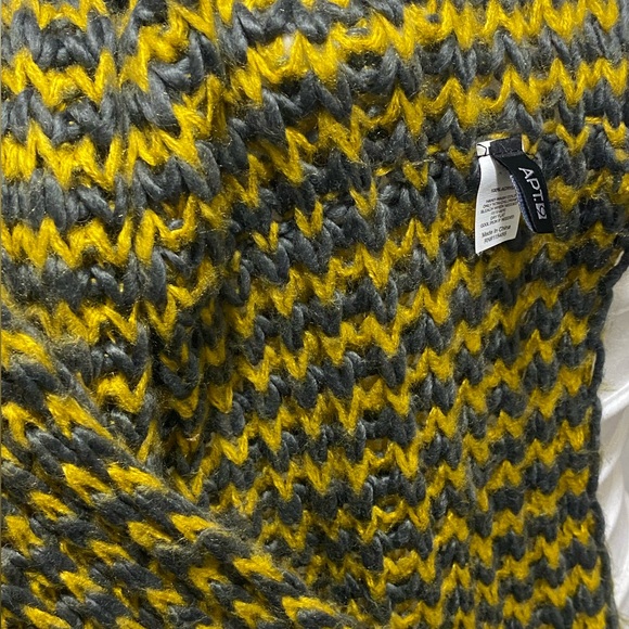 Apt. 9 Accessories - Apt 9 yellow & grey knit scarf